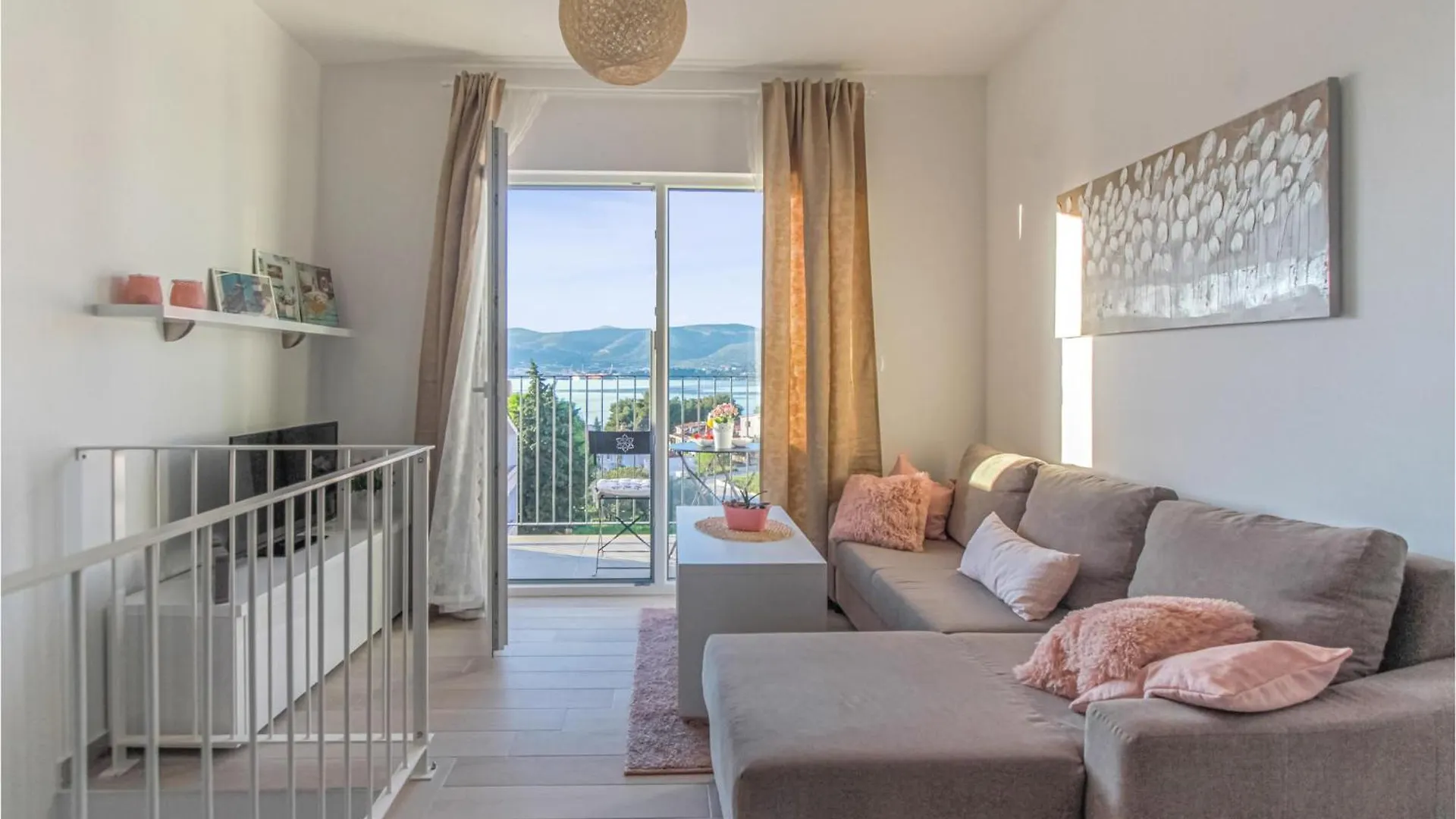 Stunning Apartment In Okrug Gornji Trogir Croatia