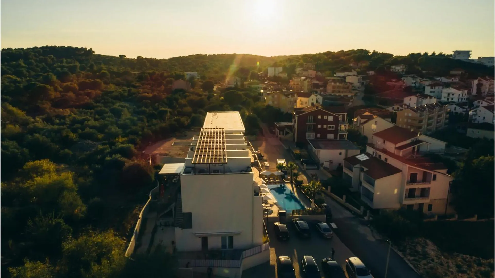 Stunning Apartment In Okrug Gornji Trogir 0*,